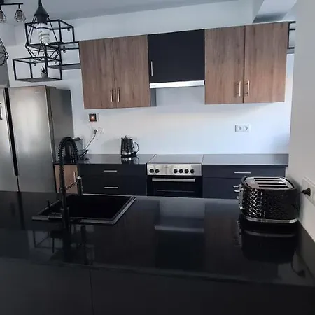 Large - Private Pool - 6 Bedrooms * Албуфейра