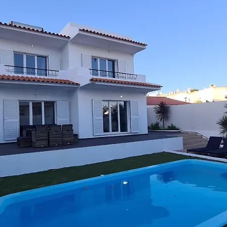 Villa Large - Private Pool - 6 Bedrooms *