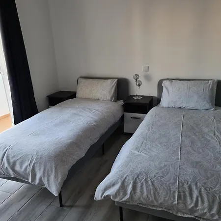 Large - Private Pool - 6 Bedrooms Βίλα