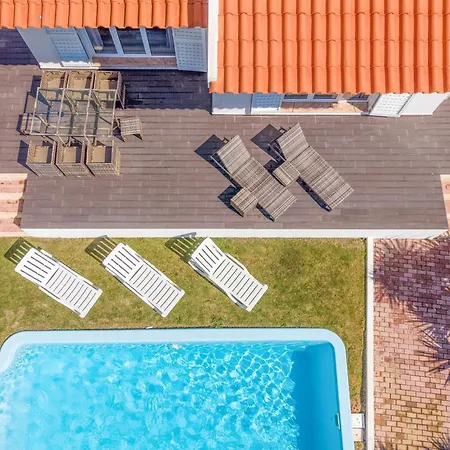 Villa Large - Private Pool - 6 Bedrooms *